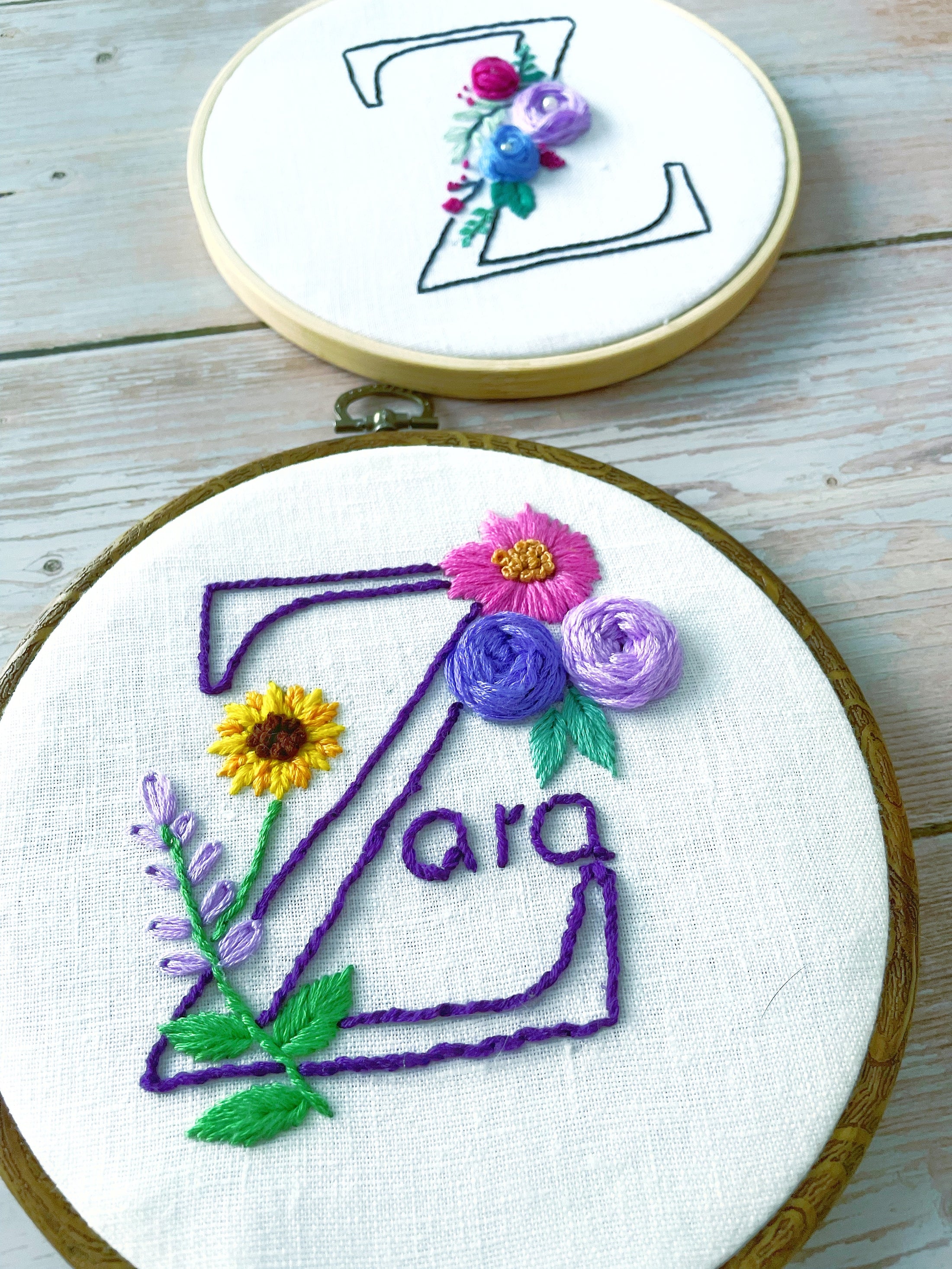 Medium embroidery portrait - Letter