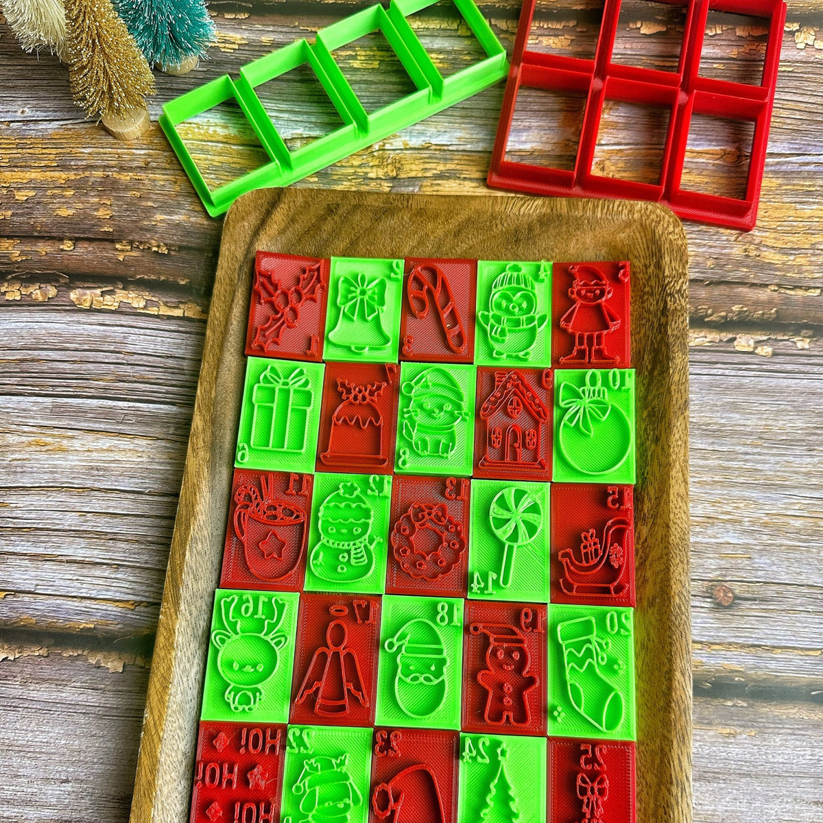 Advent Calendar Cookie Stamps - 25 Christmas Stamps & Cutter Set